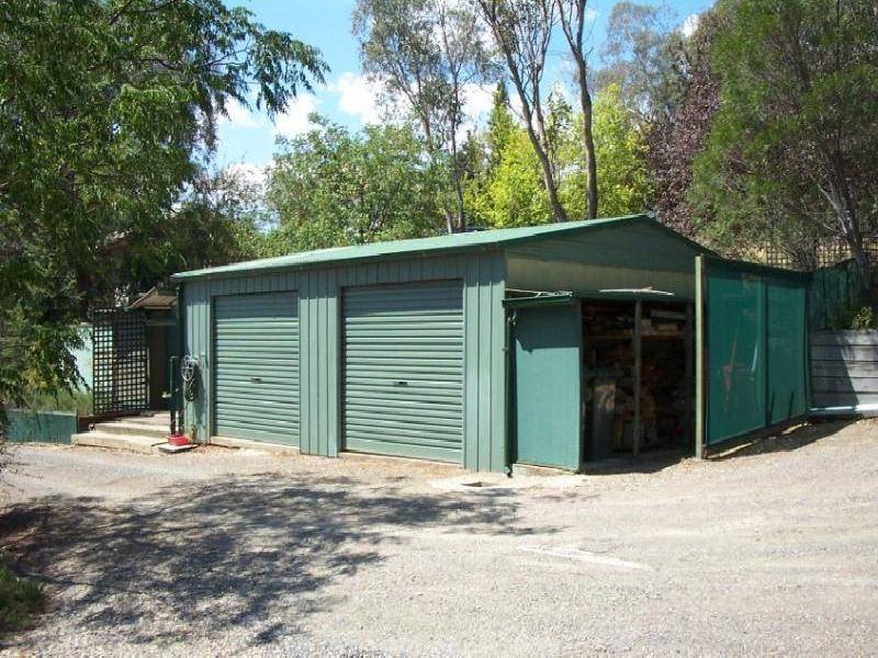 72 CAREY STREET, Tumut NSW 2720