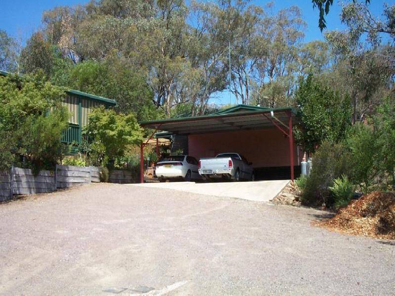 72 CAREY STREET, Tumut NSW 2720
