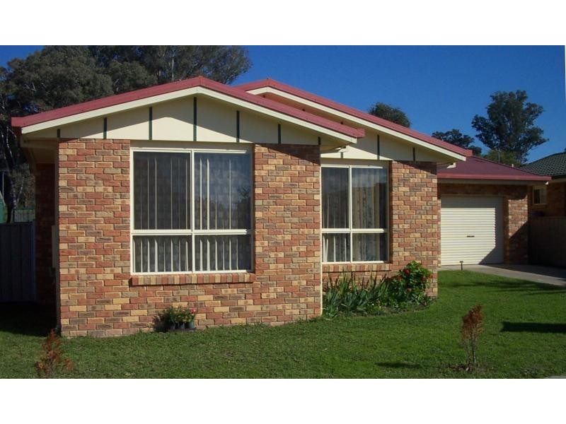 24 Martin Place, Tumut NSW 2720