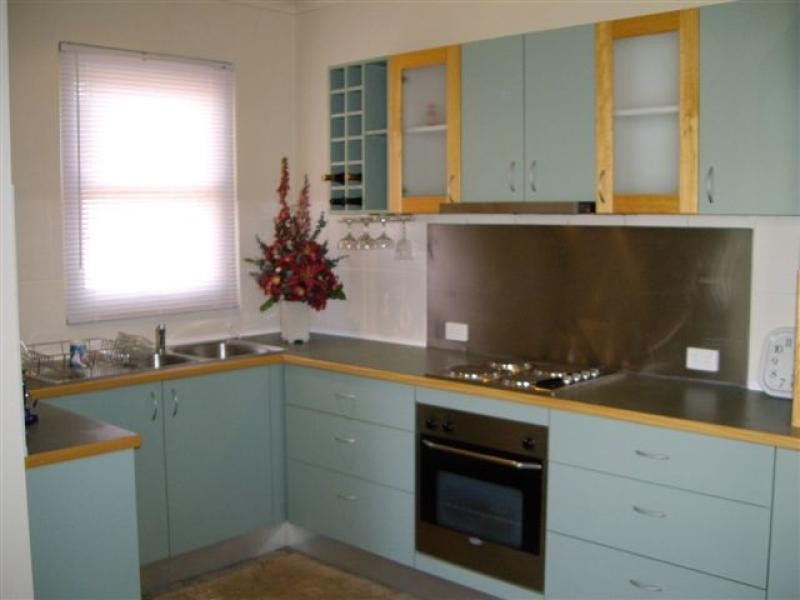 6 CLUNIE AVENUE, Tumut NSW 2720