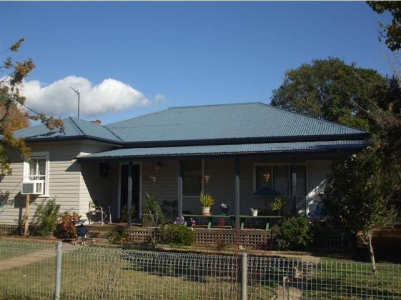 103 Fitzroy Street, Tumut NSW 2720