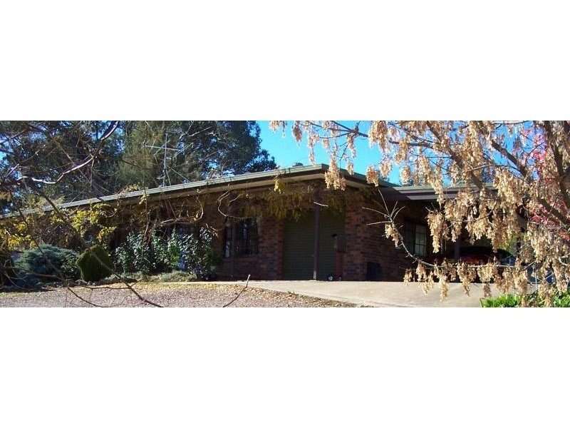 53 Cloverdale Road, Tumut NSW 2720