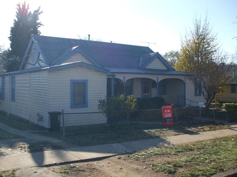 102 Tumut Street, Adelong NSW 2729