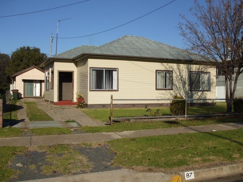 87 Tumut Street, Adelong NSW 2729