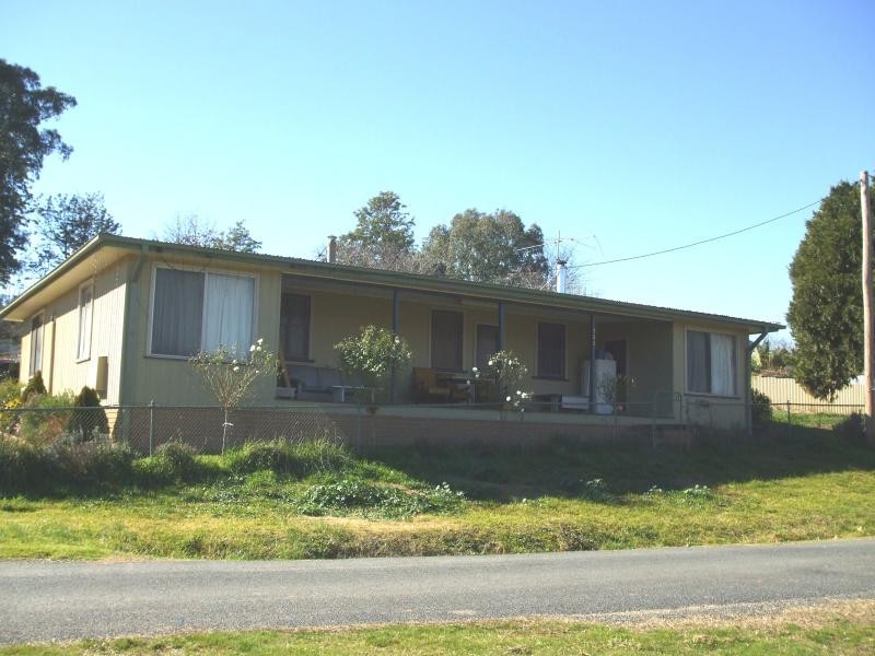 752 Victoria Hill Road, Adelong NSW 2729