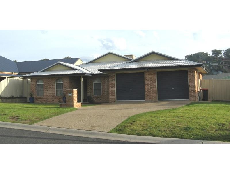 85 Sydney Street, Tumut NSW 2720