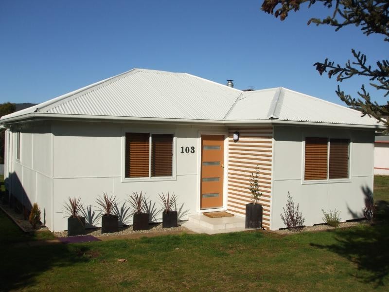 103 Forest Road, Batlow NSW 2730