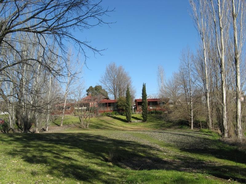 30 Fitzroy Street, Tumut NSW 2720