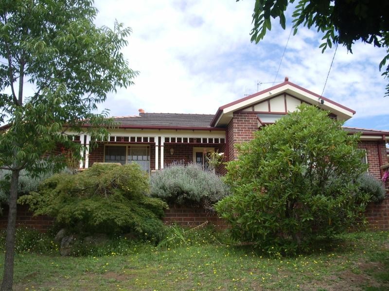 10 Roydon Close, Batlow NSW 2730