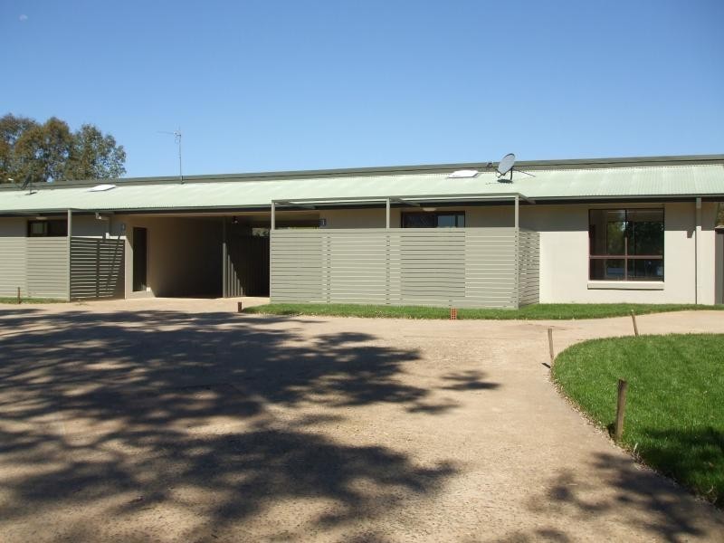 Apartment 1-17/172 Capper Street, Tumut NSW 2720