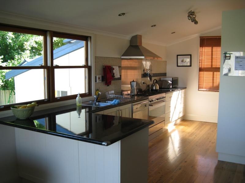 48 Carey Street, Tumut NSW 2720