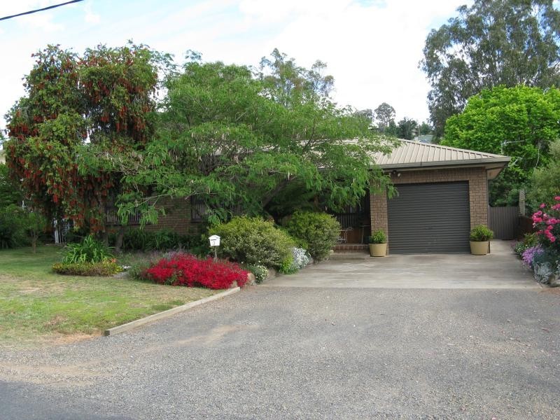 3 Mountford Street, Tumut NSW 2720