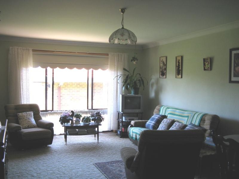 Unit 2/9 Anderson Place, Tumut NSW 2720