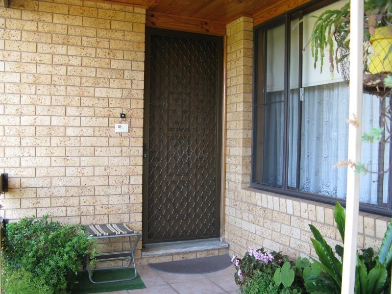 Unit 2/9 Anderson Place, Tumut NSW 2720