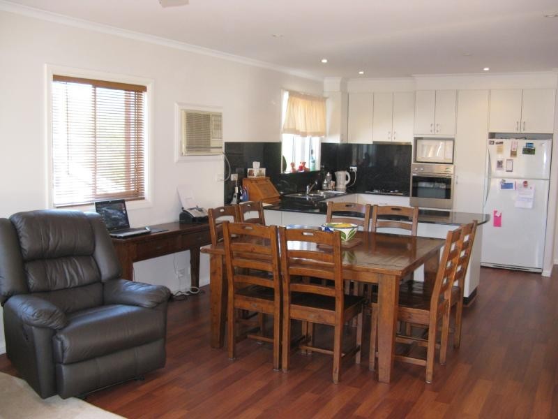 73 Clarke Street, Tumut NSW 2720