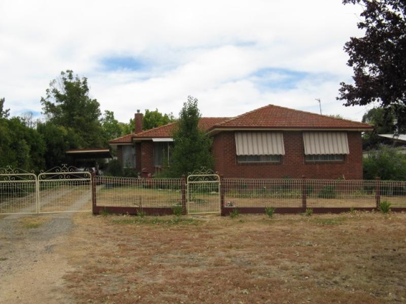 55 Lockhart Street, Adelong NSW 2729