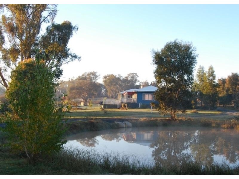 16 Bundarra Crescent, Tumut NSW 2720
