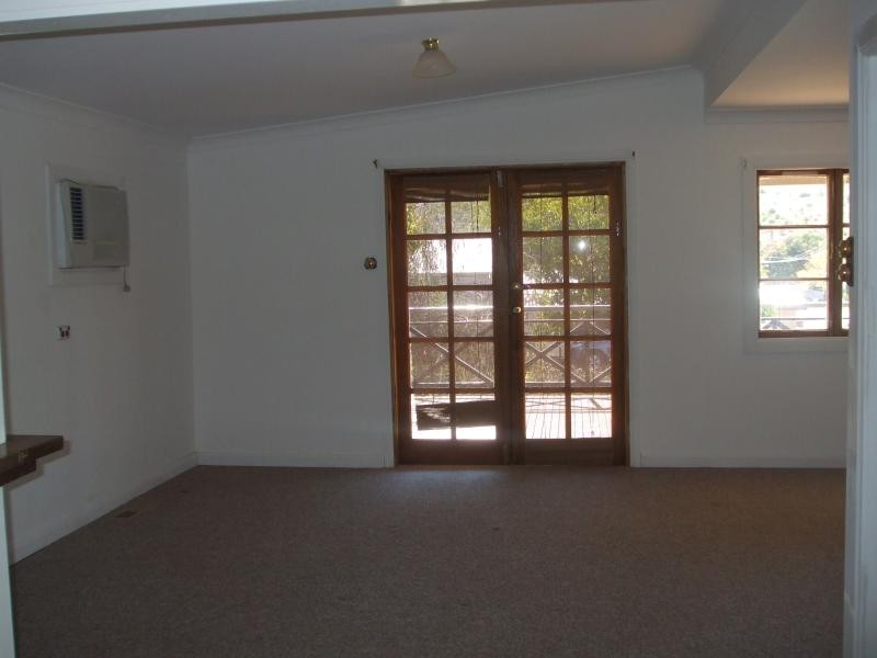 10 Havelock Street, Adelong NSW 2729