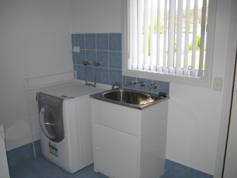 10 Fairway Drive, Tumut NSW 2720