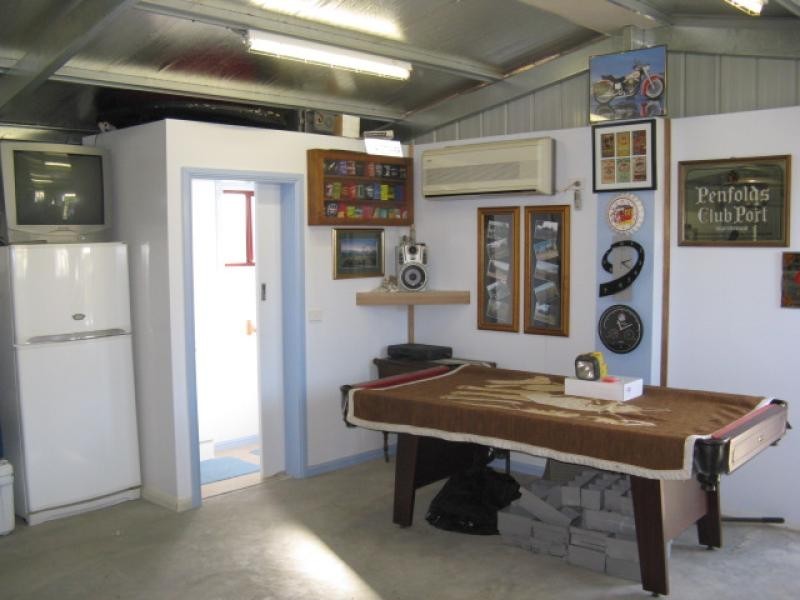 10 Fairway Drive, Tumut NSW 2720