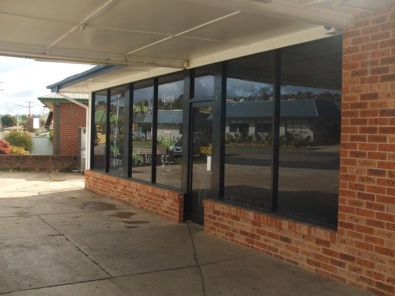 68 Capper Street, Tumut NSW 2720