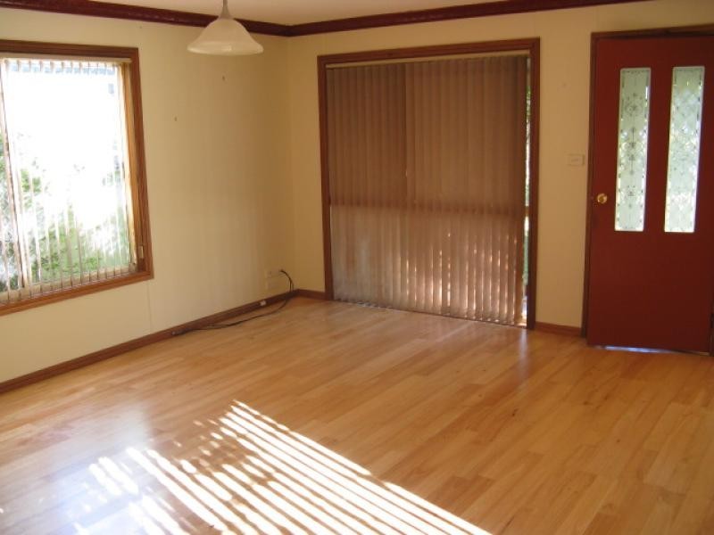 79 Merivale Street, Tumut NSW 2720