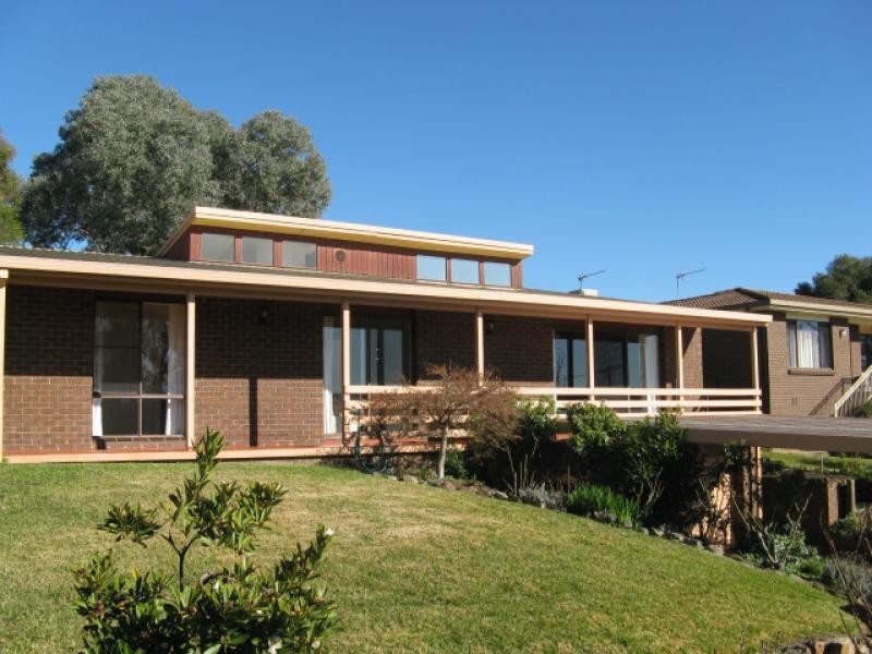 9 Snubba Crescent, Tumut NSW 2720