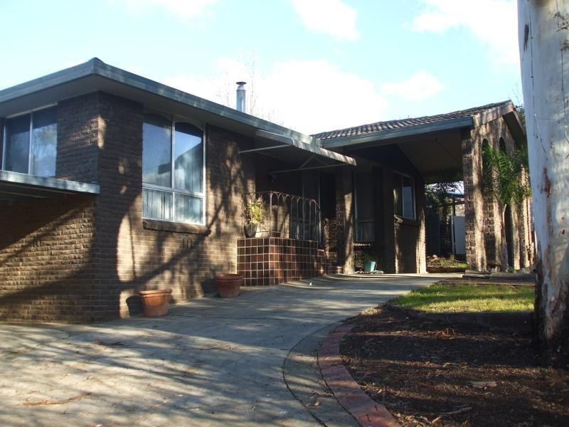 14 Kirra Street, Tumut NSW 2720