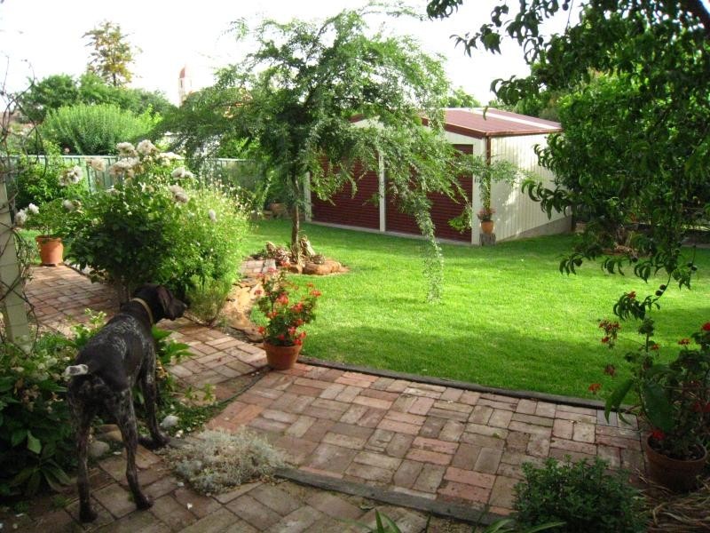 8 Kirk Avenue, Tumut NSW 2720