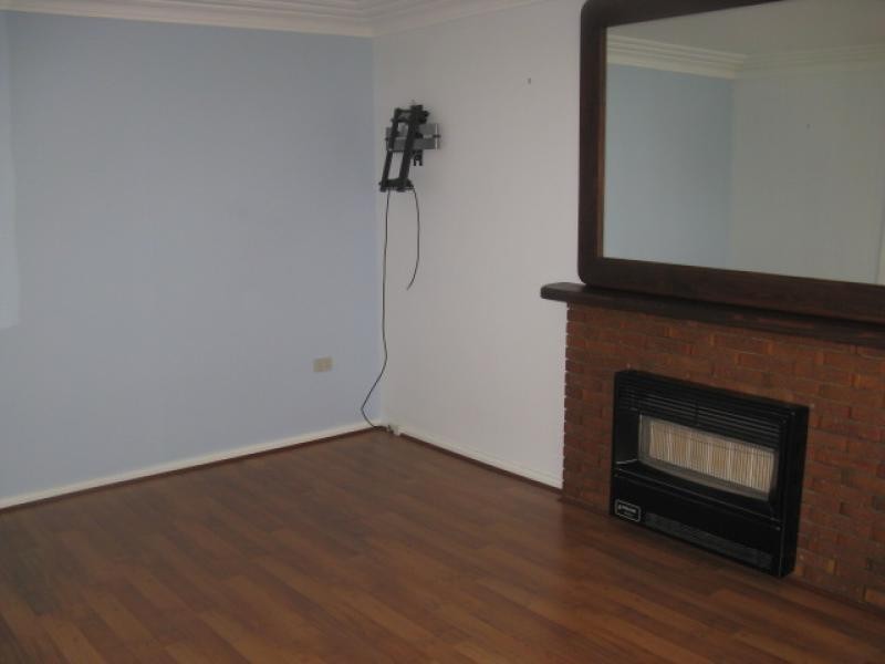 34 Clarke Street, Tumut NSW 2720