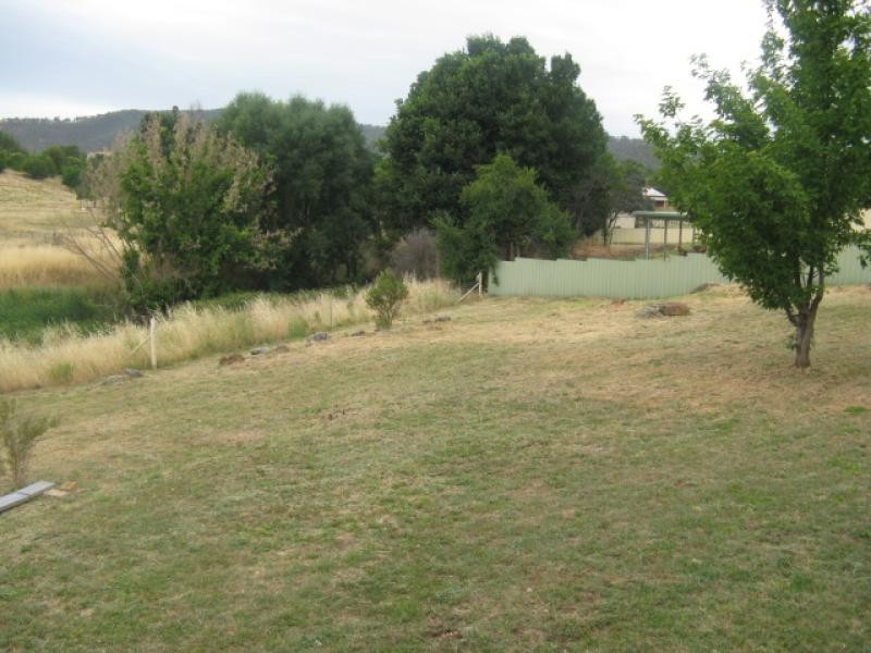 6 Quartz Street, Adelong NSW 2729