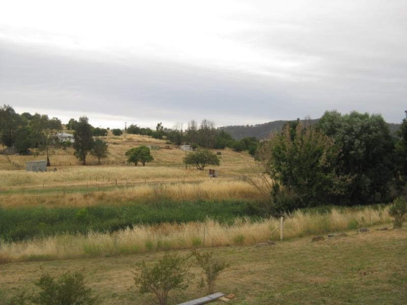 6 Quartz Street, Adelong NSW 2729