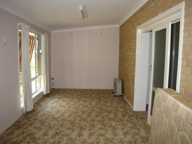 11 Highland Avenue, Tumut NSW 2720