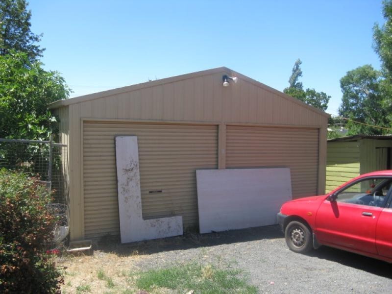 159 A Capper Street, Tumut NSW 2720