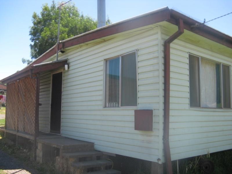 159 A Capper Street, Tumut NSW 2720
