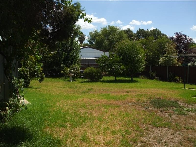 19 Gadara Place, Tumut NSW 2720