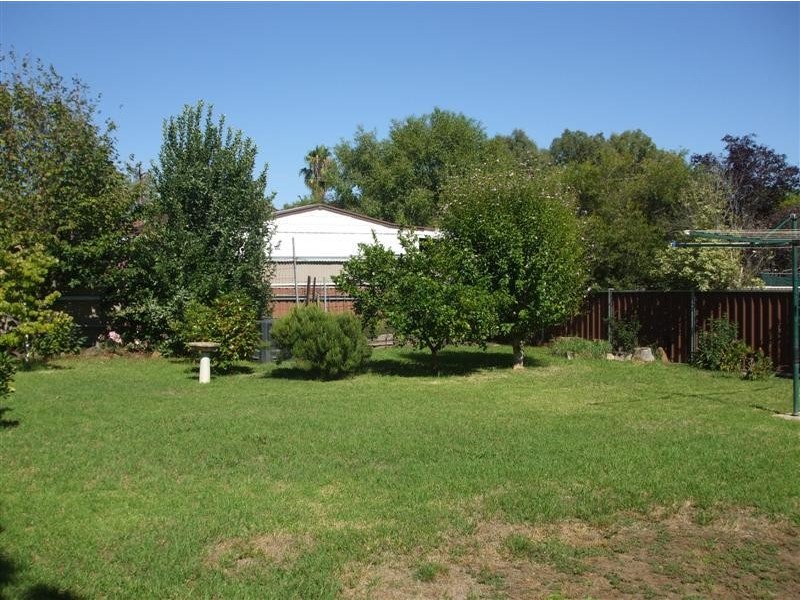 19 Gadara Place, Tumut NSW 2720