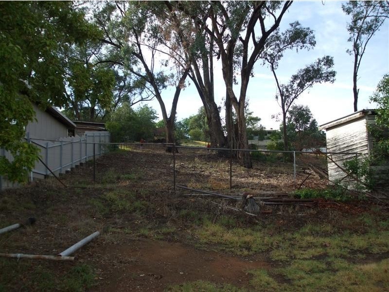 52 Clarke Street, Tumut NSW 2720