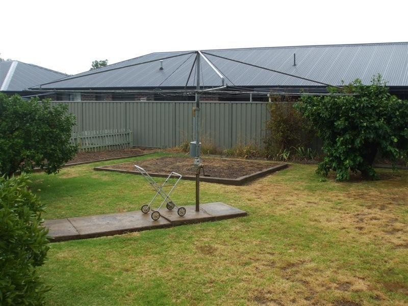 160 Capper Street, Tumut NSW 2720