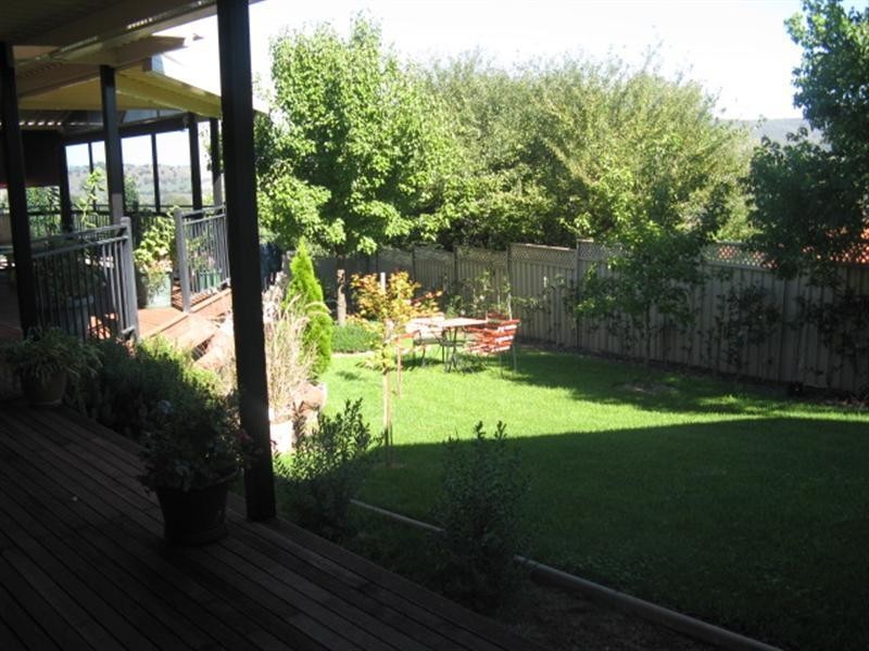 7 Godfrey Street, Tumut NSW 2720