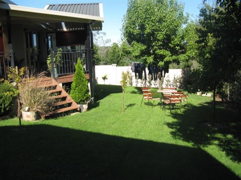 7 Godfrey Street, Tumut NSW 2720