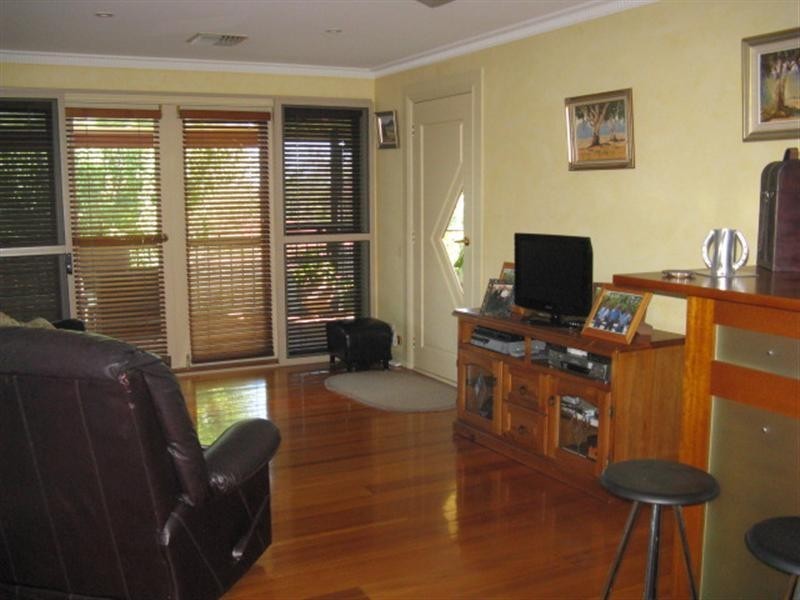 7 Godfrey Street, Tumut NSW 2720