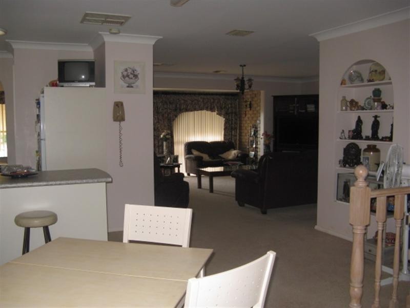 221 Capper Street, Tumut NSW 2720