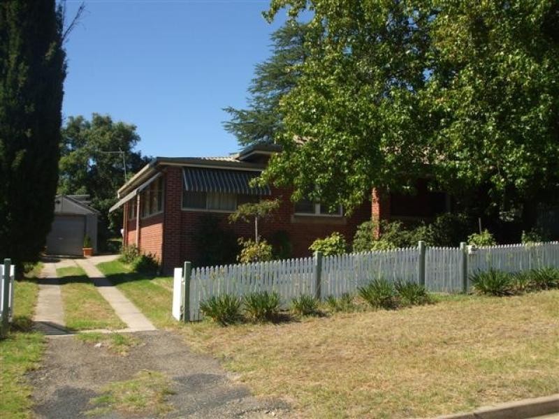 66 Merivale Street, Tumut NSW 2720