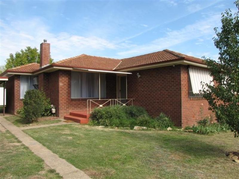 55 Lockhart Street, Adelong NSW 2729