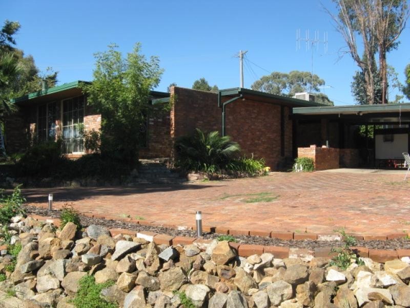 102 Merivale Street, Tumut NSW 2720