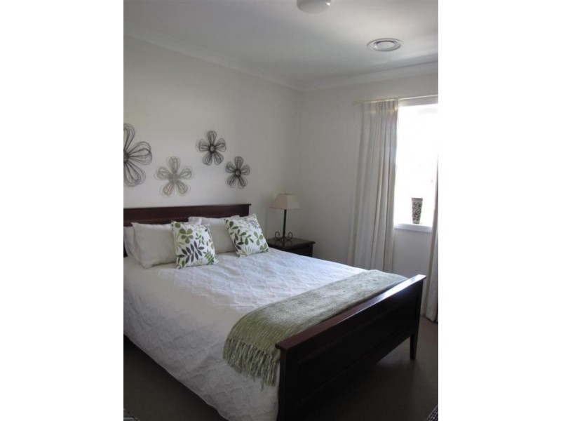 12 Lockeridge Drive, Tumut NSW 2720