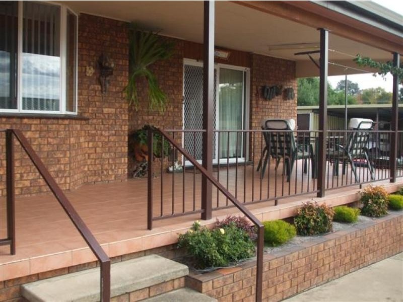3 Hume Place, Tumut NSW 2720
