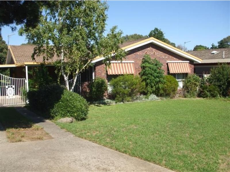 19 Gadara Place, Tumut NSW 2720