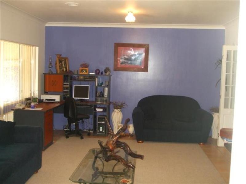 8 Shelley Street, Tumut NSW 2720